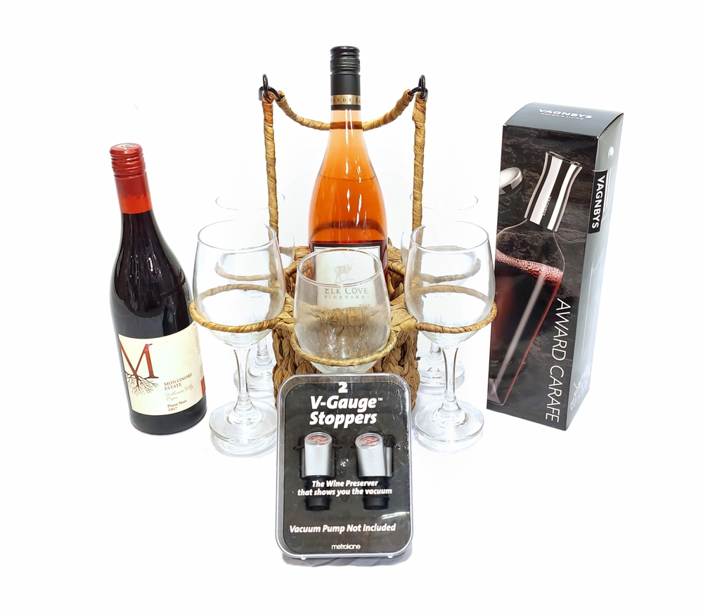 Wine%20+%20glasses%20+%20caraffe%20+%20stoppers