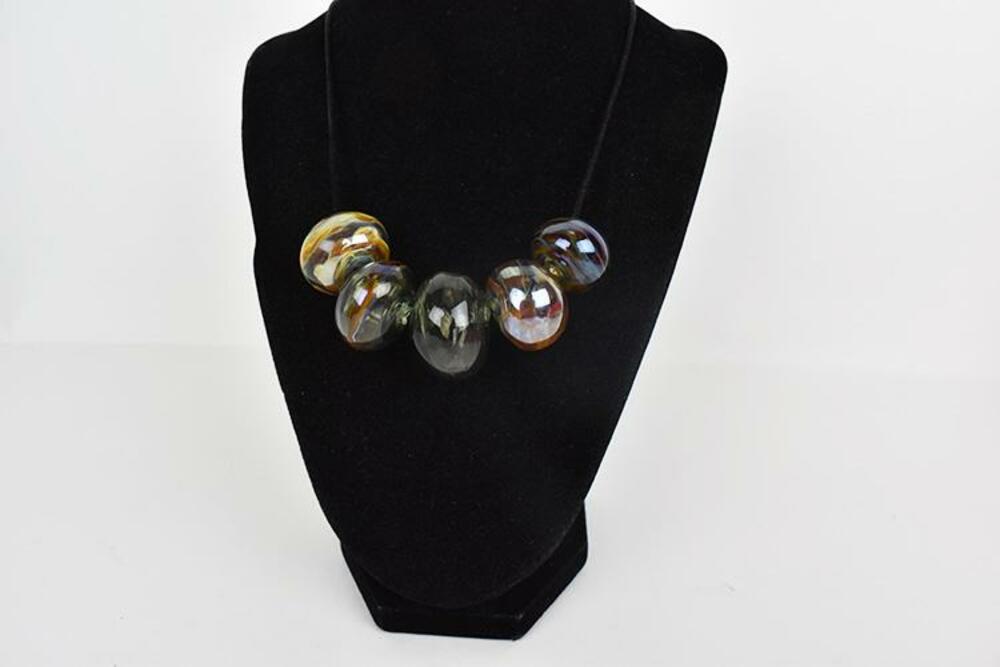 Blown%20glass%20beads%20necklace%20 120