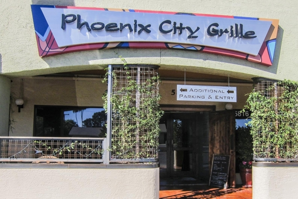 Phoenix city grille dining3